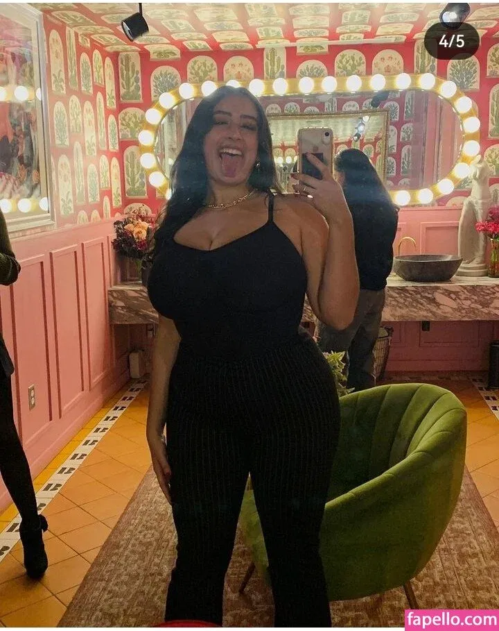 baelib Onlyfans Photo Gallery 