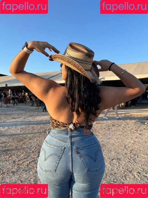 baelib Onlyfans Photo Gallery 