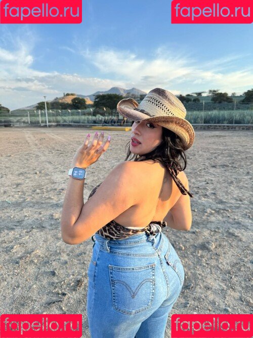 baelib Onlyfans Photo Gallery 