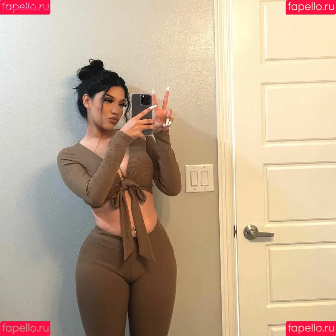 Lorena Rodriguez Onlyfans Photo Gallery 