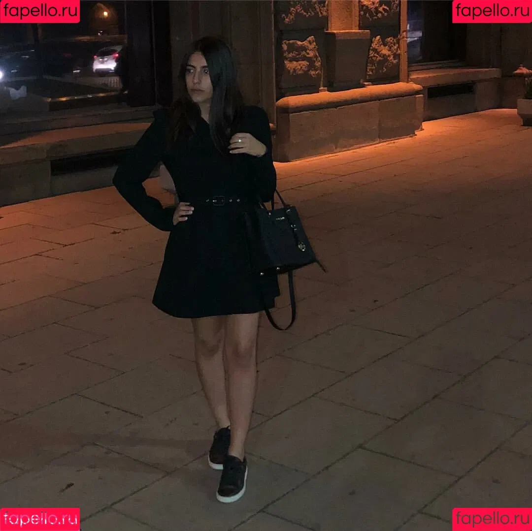Meshi Malka Onlyfans Photo Gallery 
