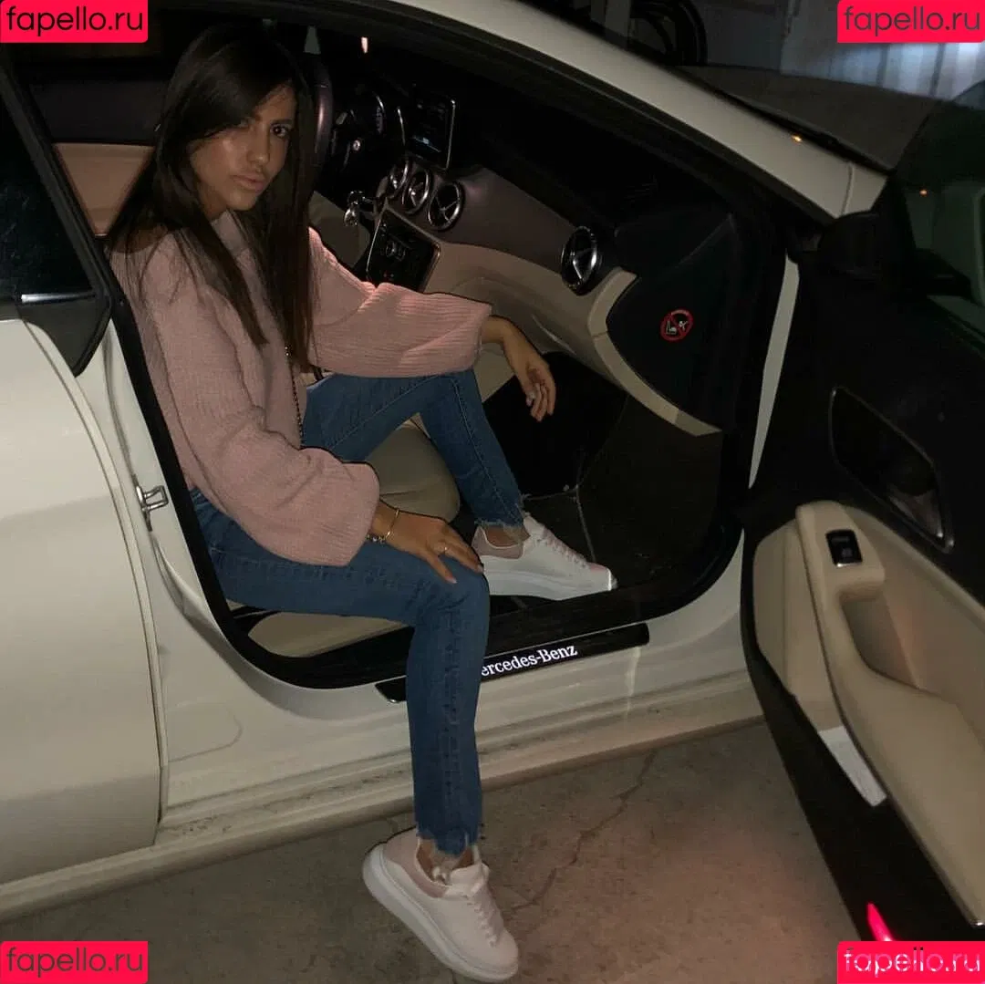 Meshi Malka Onlyfans Photo Gallery 