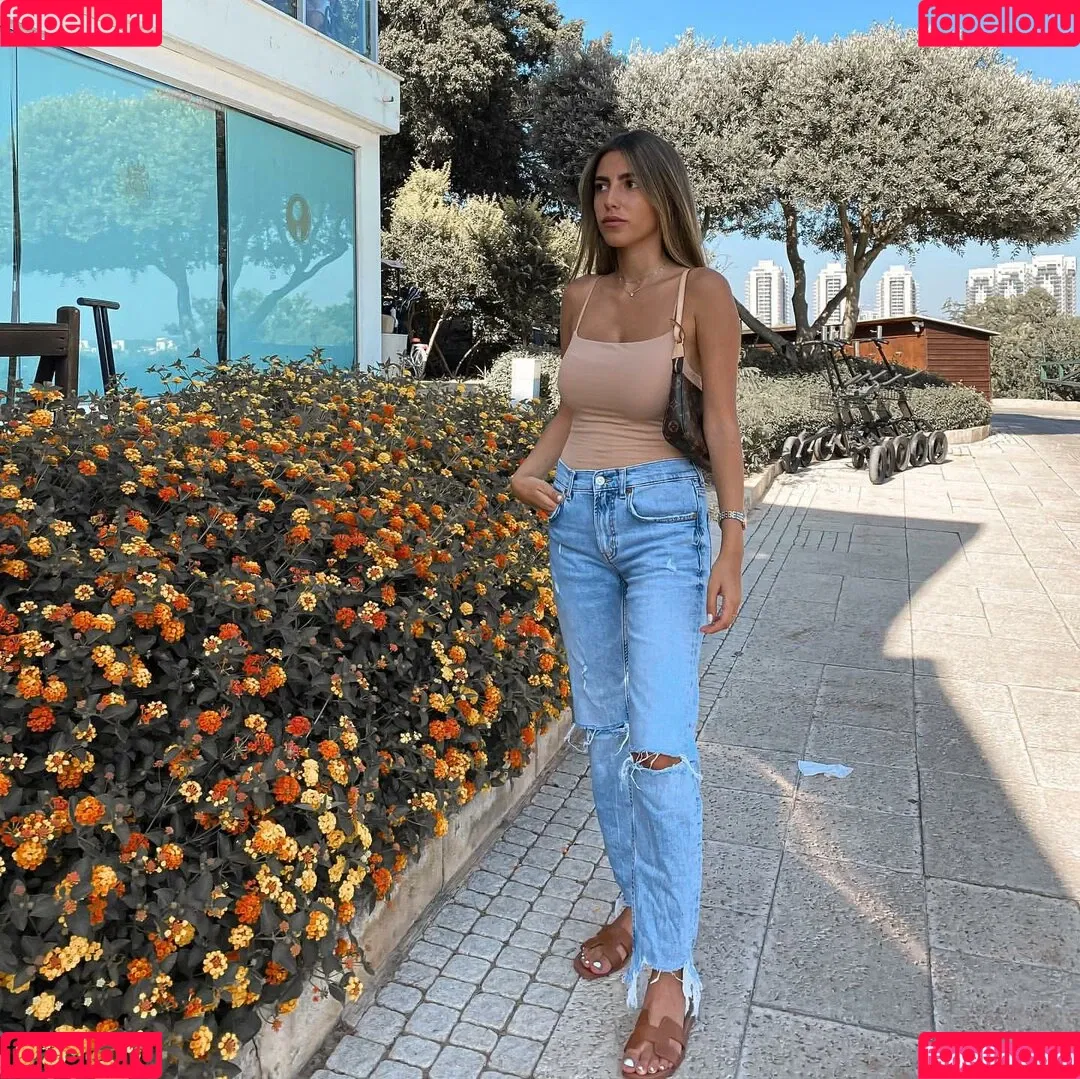 Meshi Malka Onlyfans Photo Gallery 