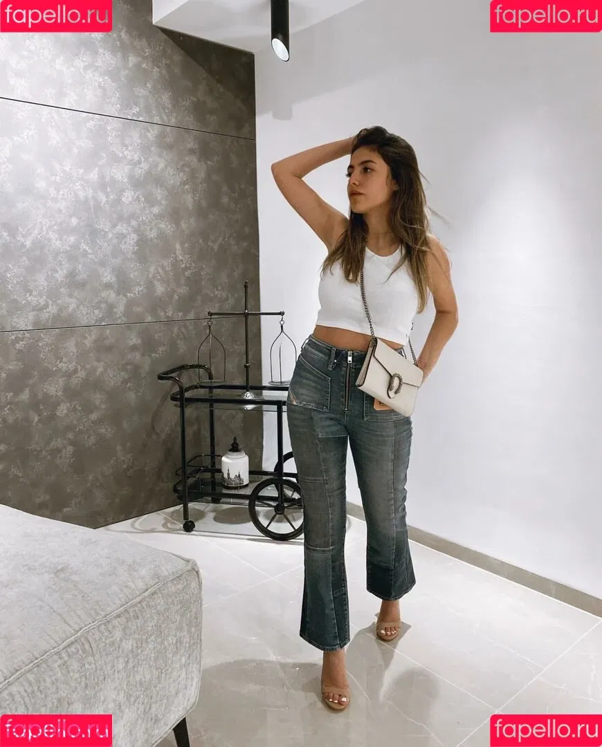 Meshi Malka Onlyfans Photo Gallery 