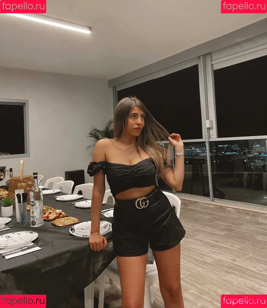 Meshi Malka Onlyfans Photo Gallery 
