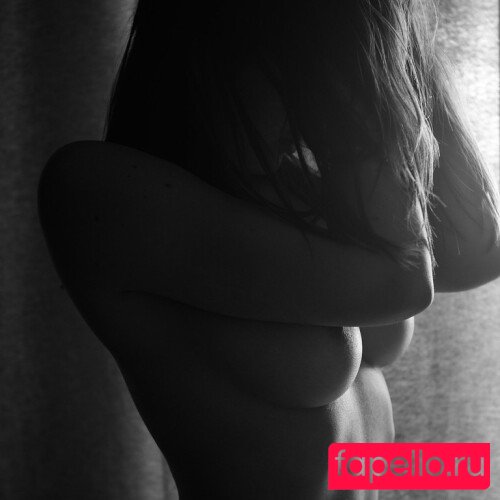 Chloe Bonhaure Nude Onlyfans Photo 44