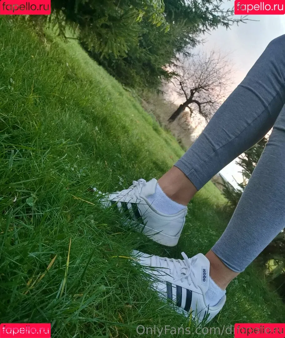 dmndfeet Onlyfans Photo Gallery 