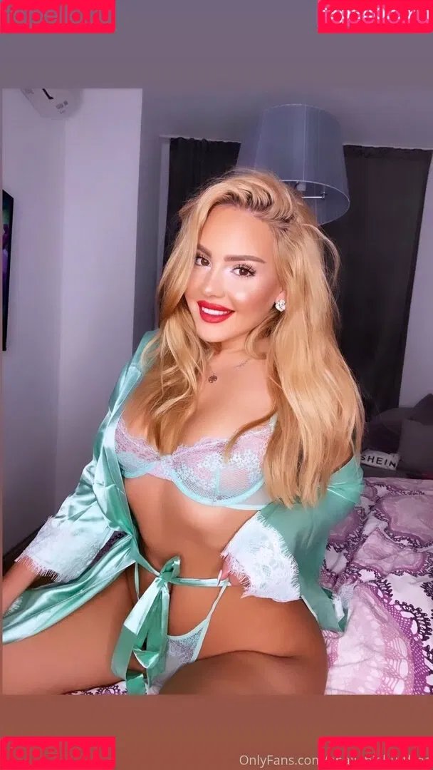 analiabigbuttfree Onlyfans Photo Gallery 