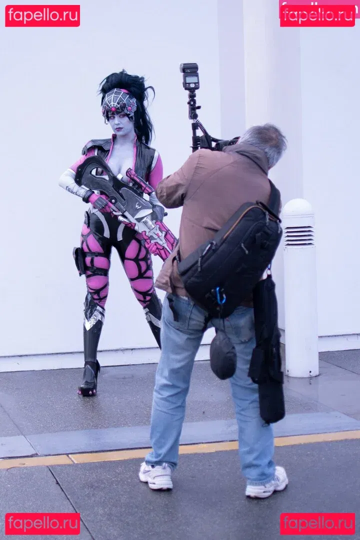 Khainsaw Onlyfans Photo Gallery 