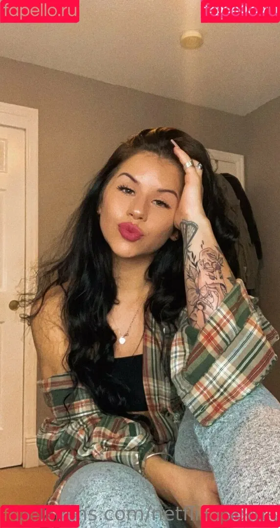 lizzysnyder18 Onlyfans Photo Gallery 