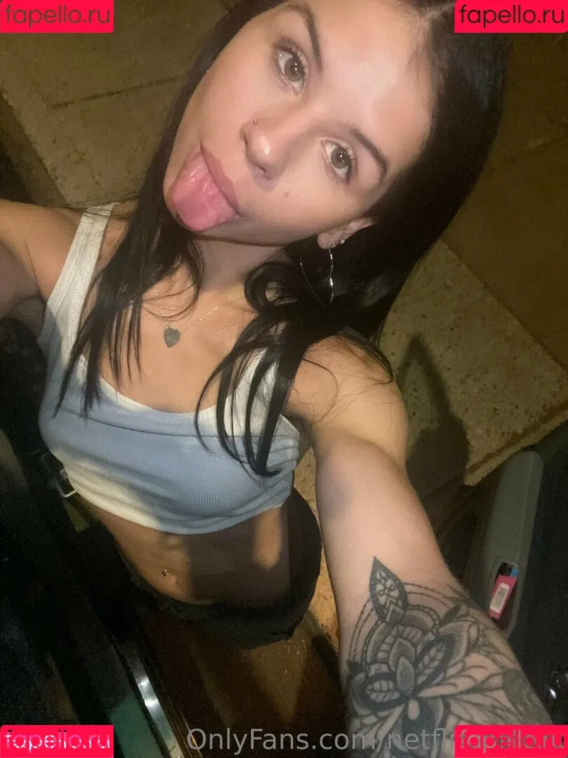 lizzysnyder18 Onlyfans Photo Gallery 
