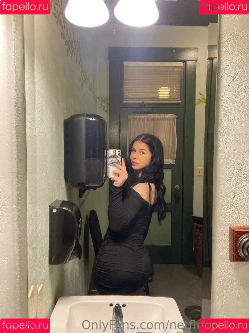 lizzysnyder18 Onlyfans Photo Gallery 