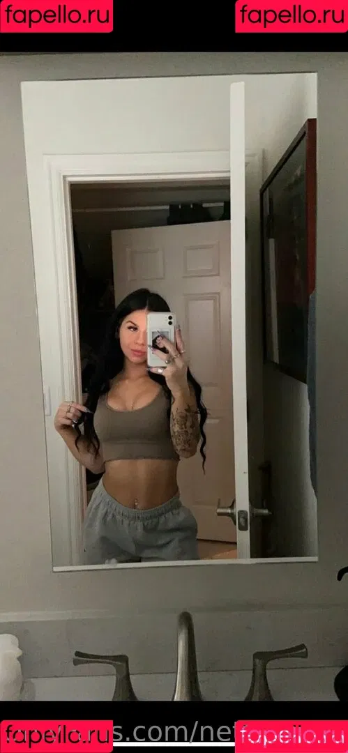 lizzysnyder18 Onlyfans Photo Gallery 