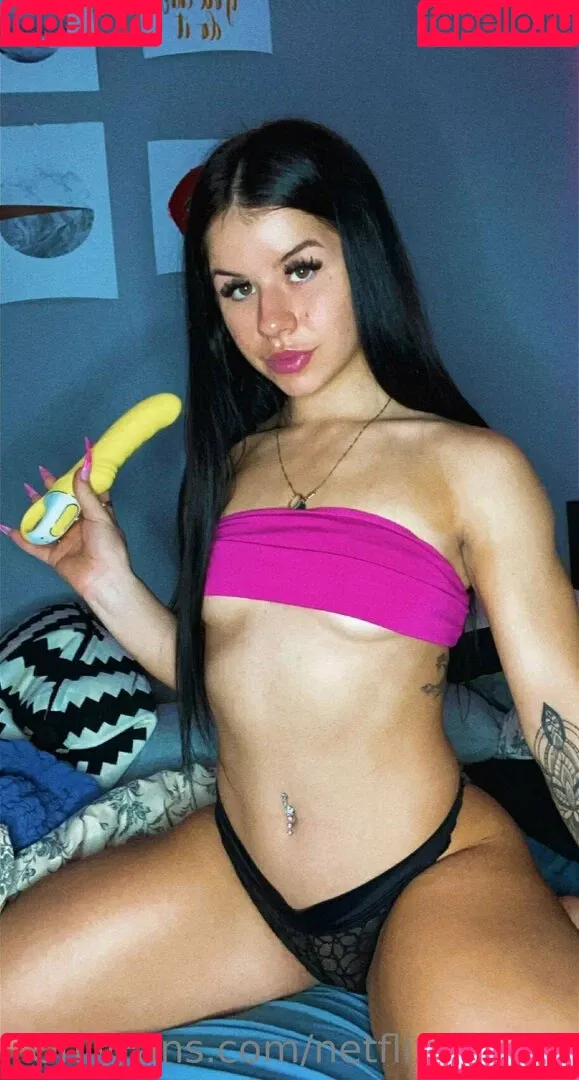 lizzysnyder18 Onlyfans Photo Gallery 