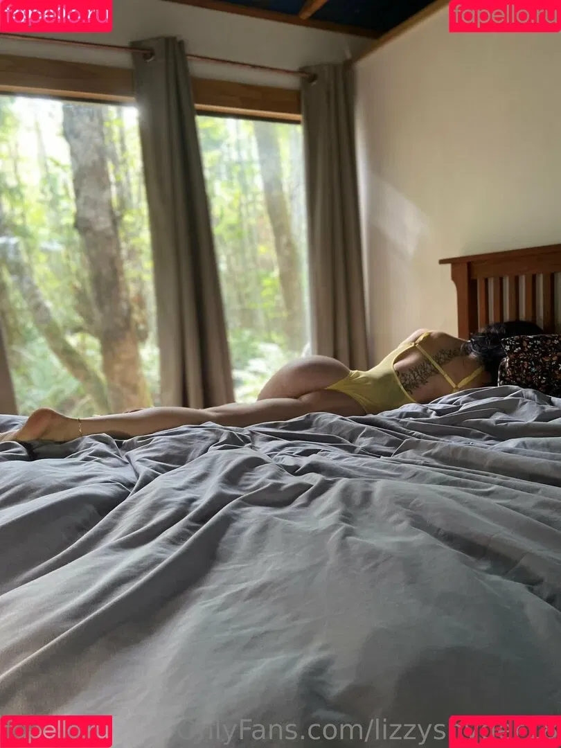 lizzysnyder18 Onlyfans Photo Gallery 