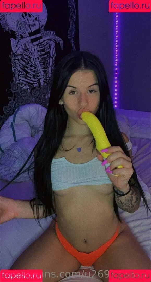 lizzysnyder18 Onlyfans Photo Gallery 