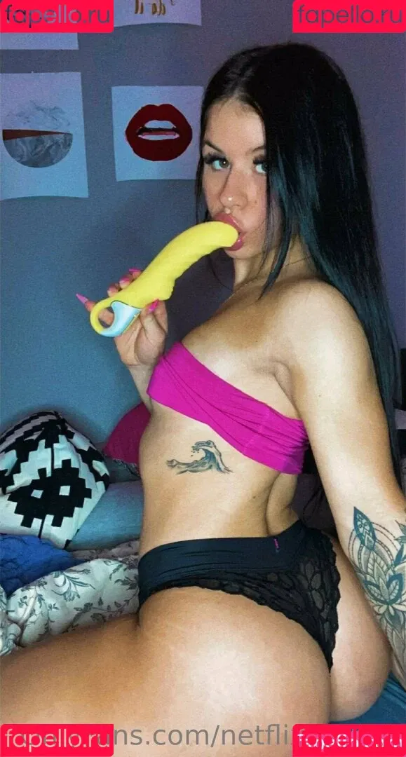 lizzysnyder18 Onlyfans Photo Gallery 