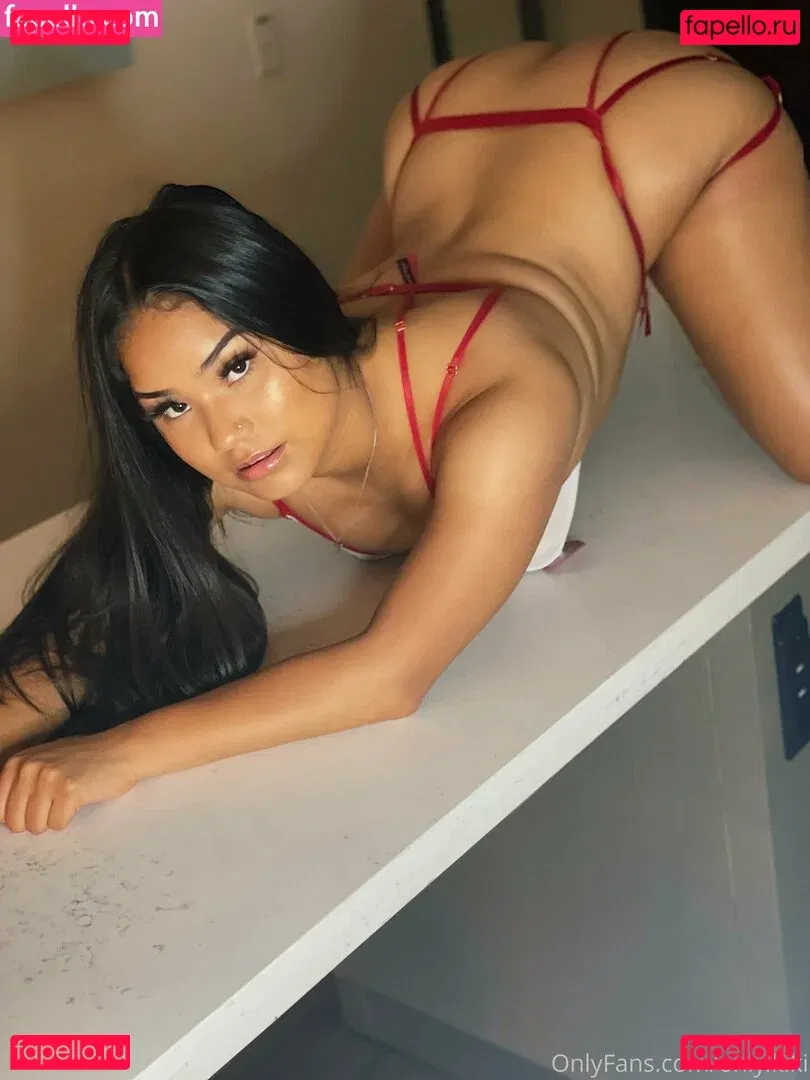 Only.Kiki Onlyfans Photo Gallery 