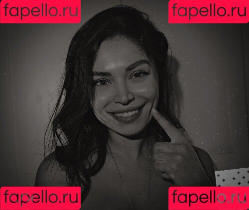 Miratwitch Onlyfans Photo Gallery 