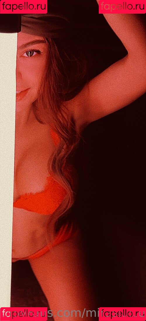 Miratwitch Onlyfans Photo Gallery 