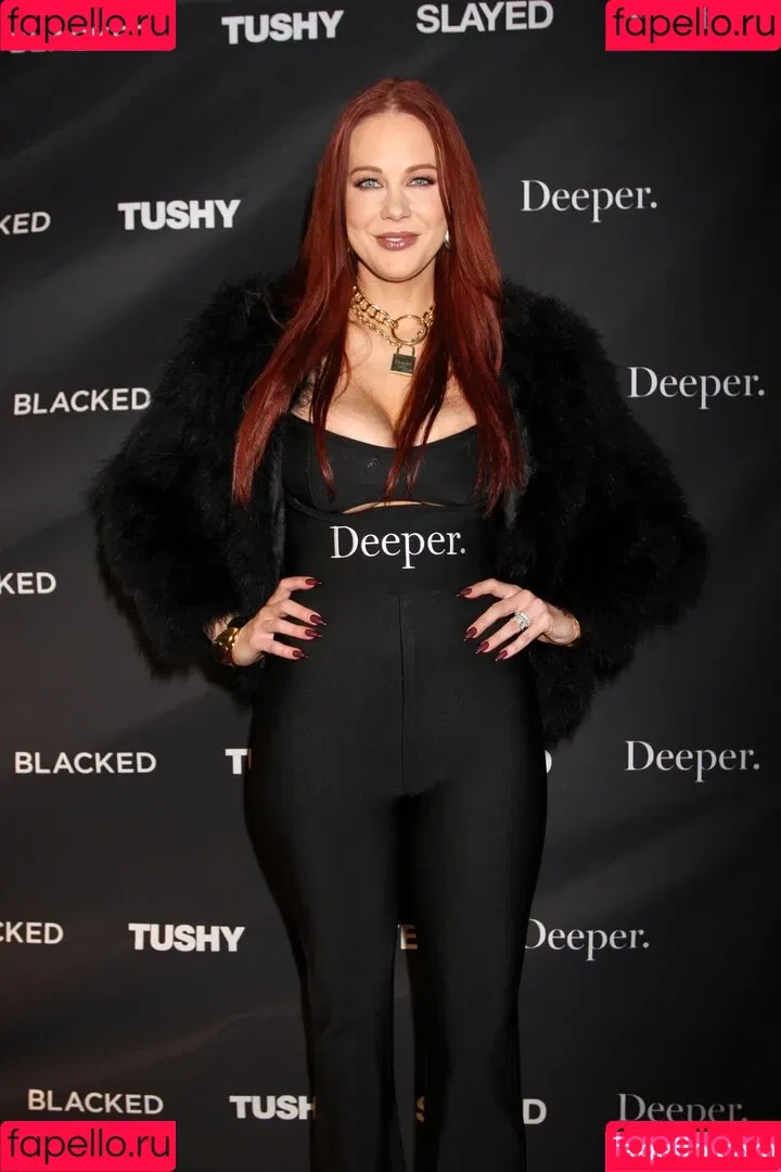 Maitland Ward Onlyfans Photo Gallery 