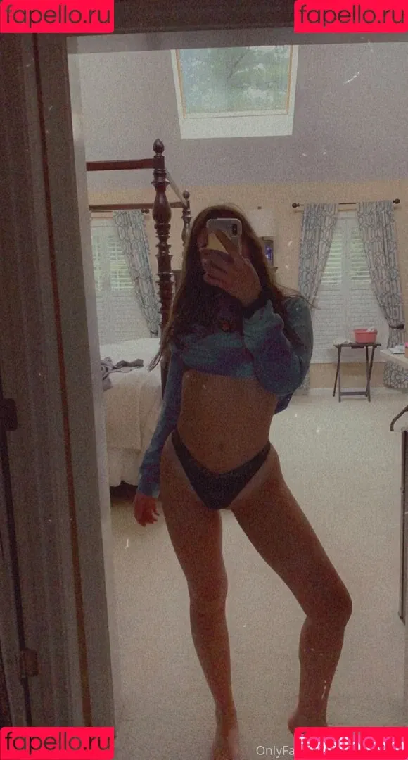Emily Tressa Onlyfans Photo Gallery 