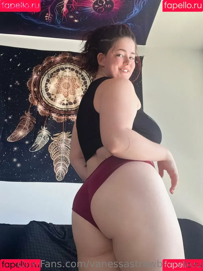 vanessastrawberryfree Onlyfans Photo Gallery 