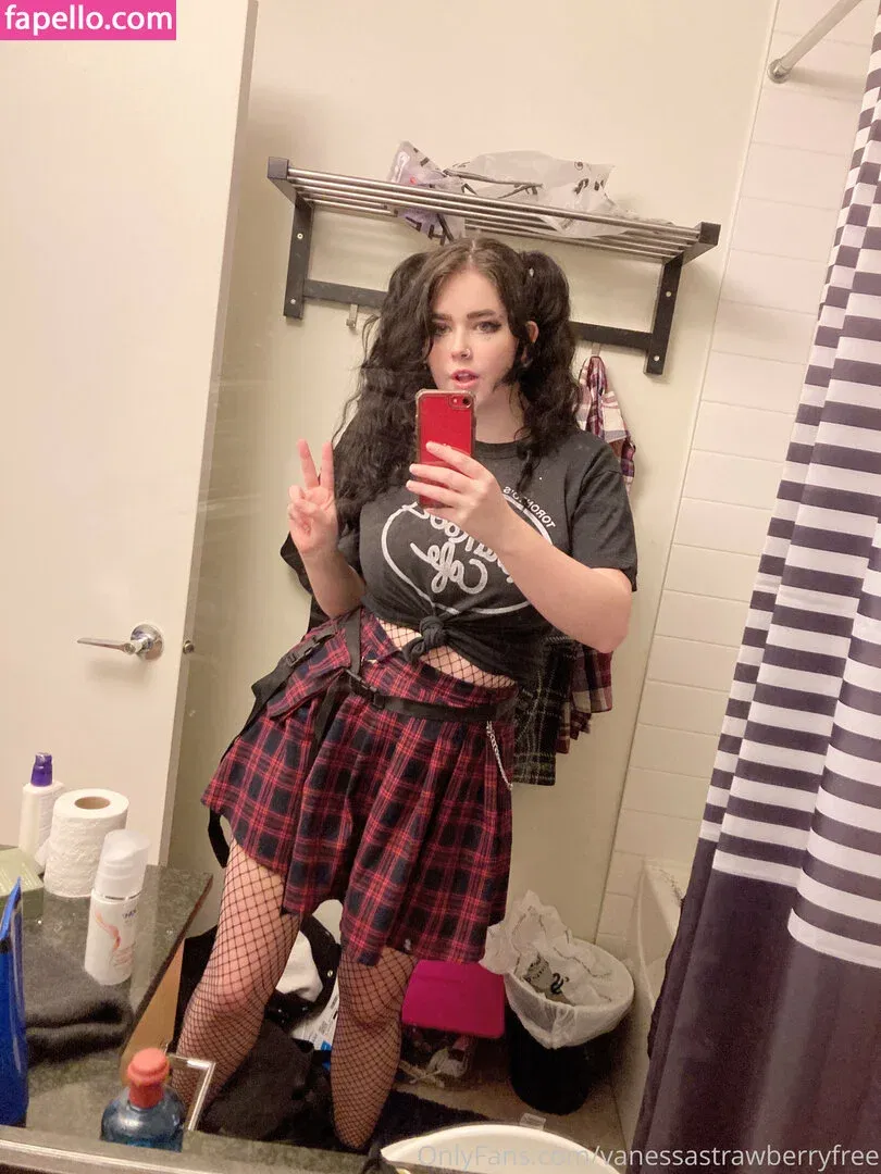 vanessastrawberryfree Onlyfans Photo Gallery 