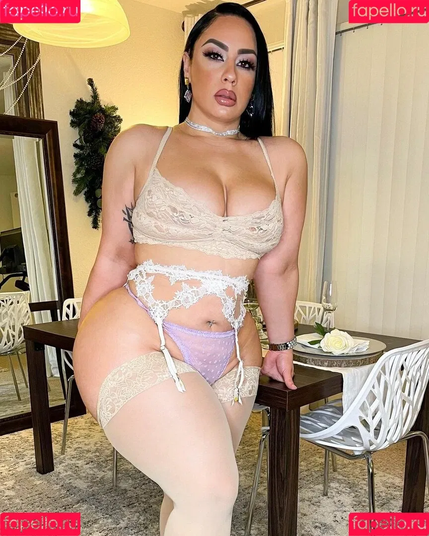 Selene Castle Onlyfans Photo Gallery 