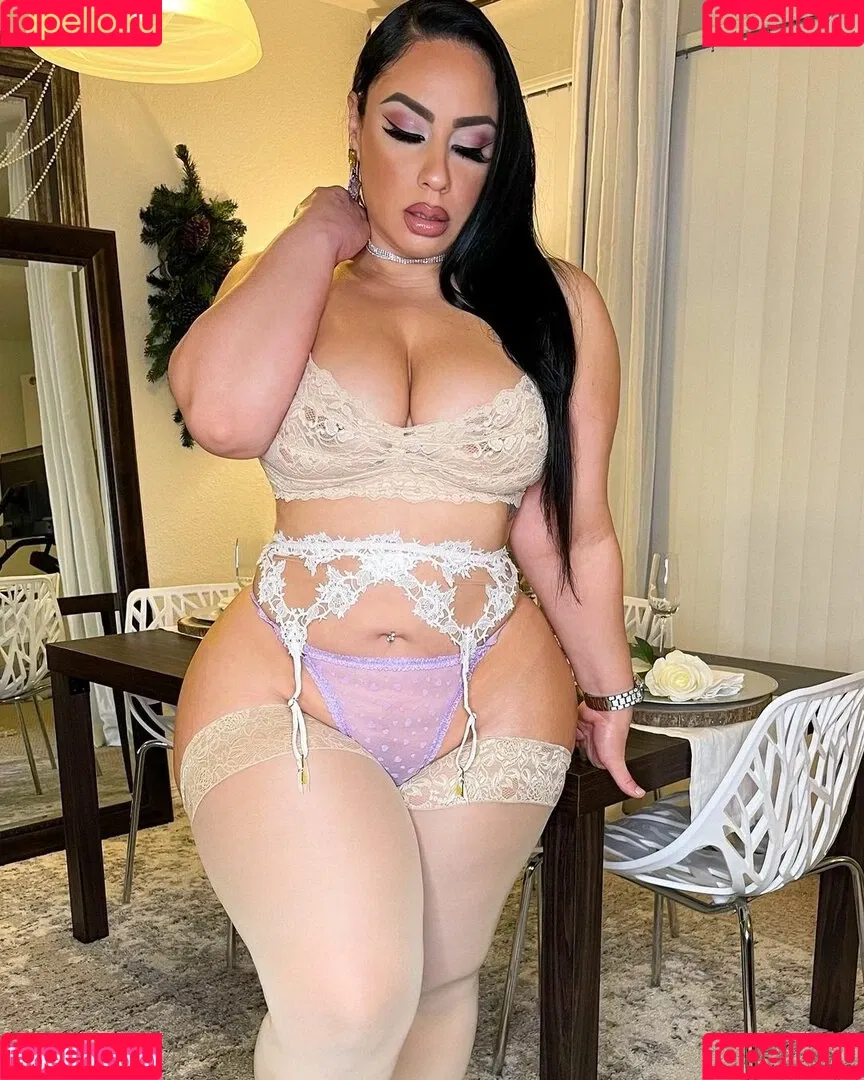 Selene Castle Onlyfans Photo Gallery 