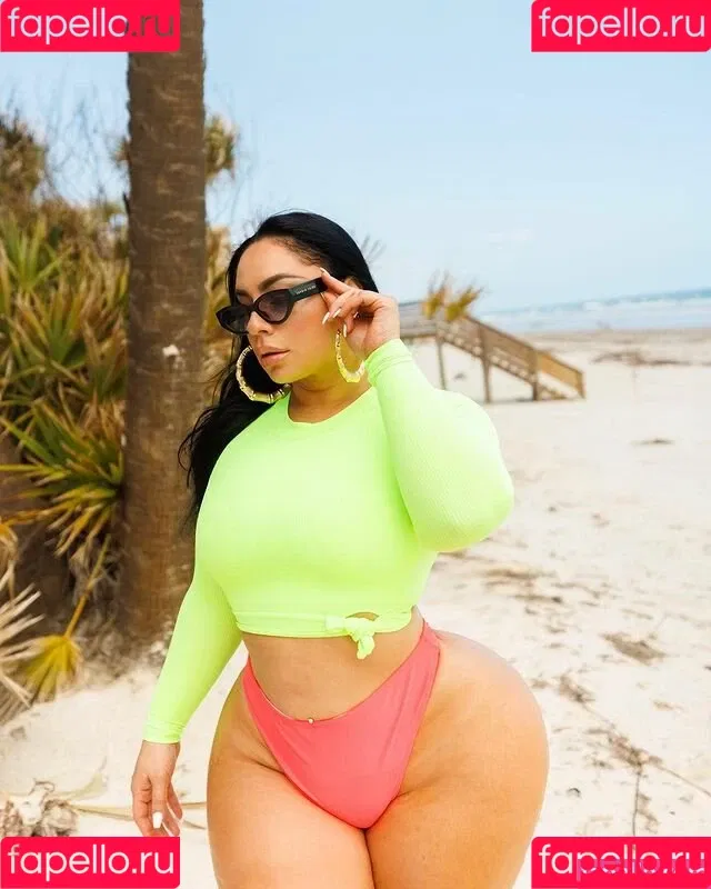 Selene Castle Onlyfans Photo Gallery 