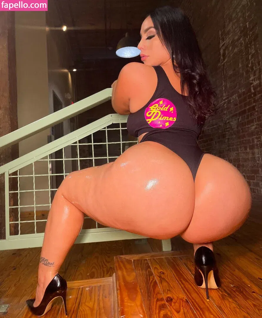 Selene Castle Onlyfans Photo Gallery 