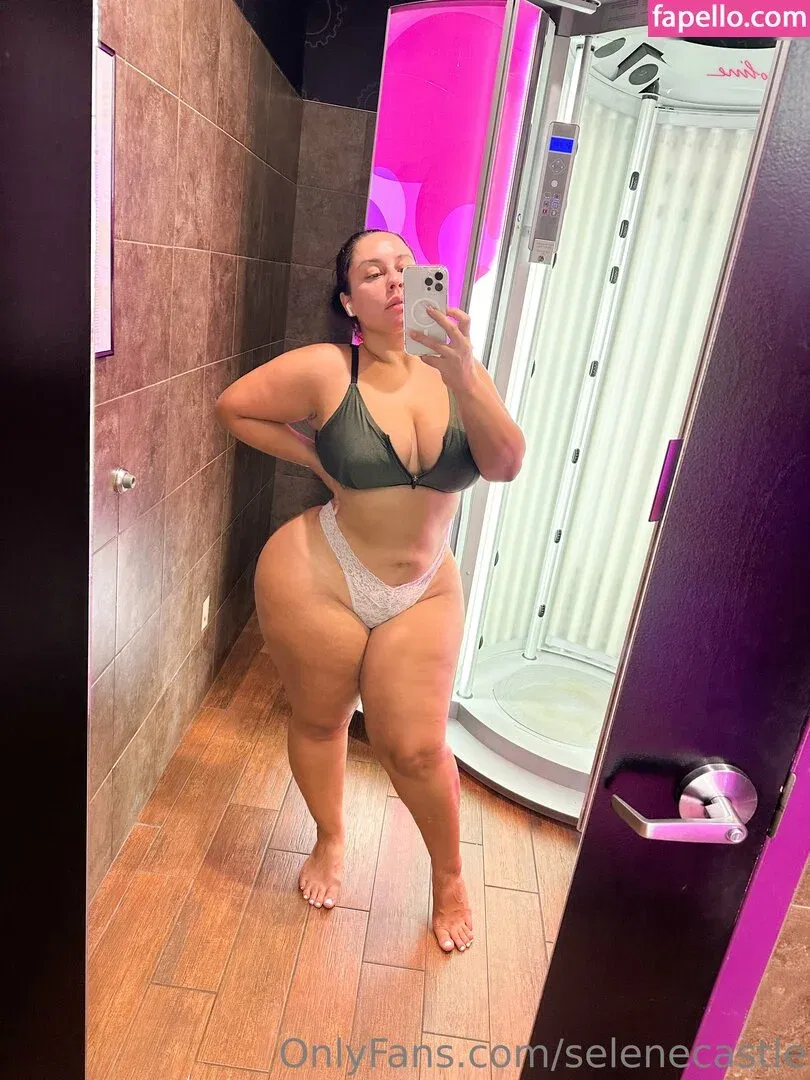 Selene Castle Onlyfans Photo Gallery 