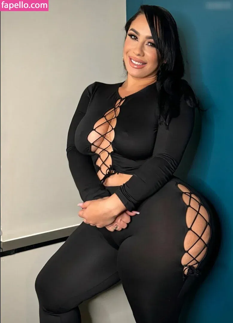 Selene Castle Onlyfans Photo Gallery 