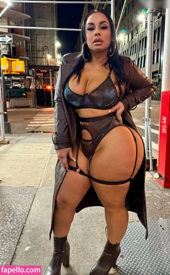 Selene Castle Onlyfans Photo Gallery 