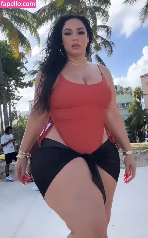 Selene Castle Onlyfans Photo Gallery 