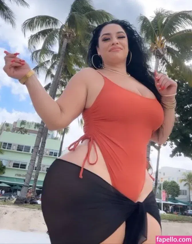 Selene Castle Onlyfans Photo Gallery 