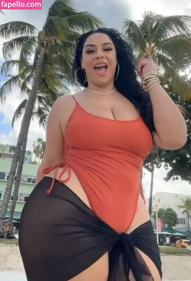 Selene Castle Onlyfans Photo Gallery 