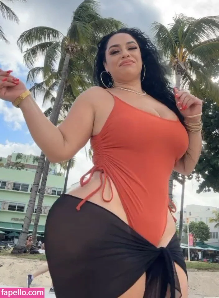 Selene Castle Onlyfans Photo Gallery 