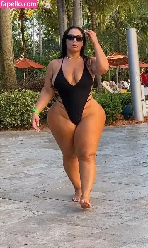 Selene Castle Onlyfans Photo Gallery 