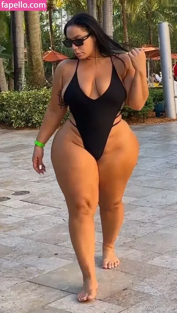 Selene Castle Onlyfans Photo Gallery 