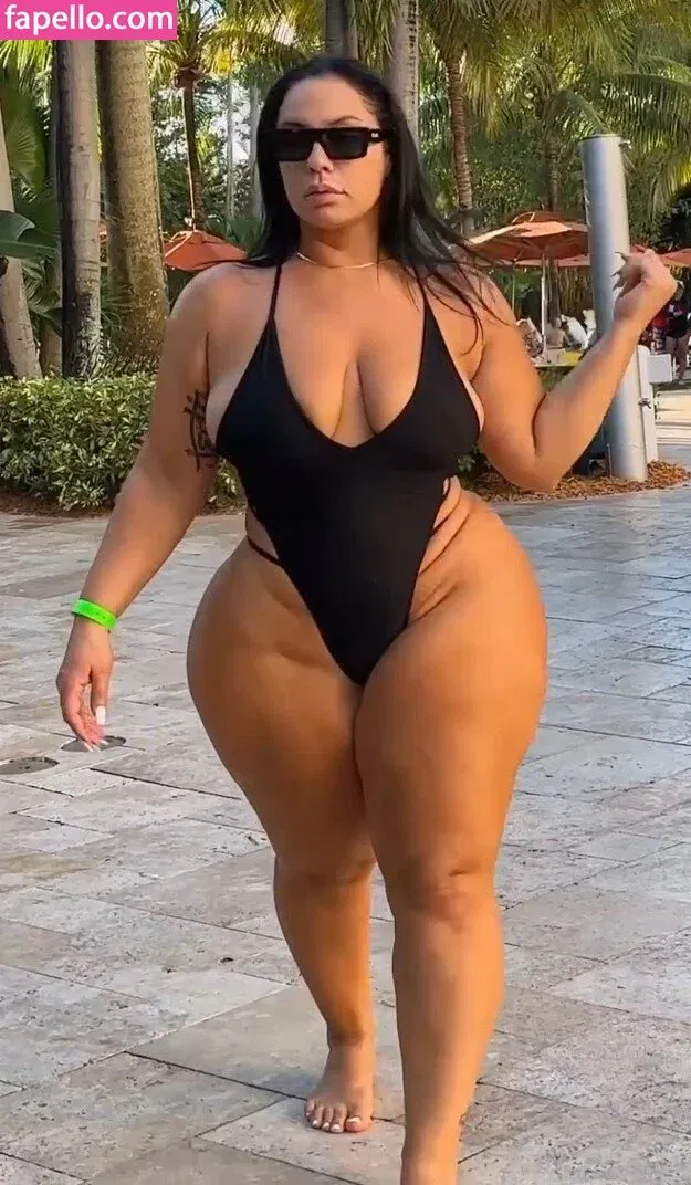 Selene Castle Onlyfans Photo Gallery 