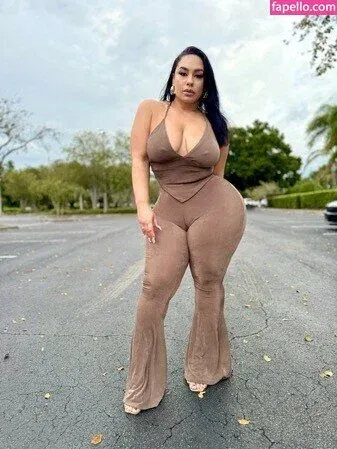 Selene Castle Onlyfans Photo Gallery 