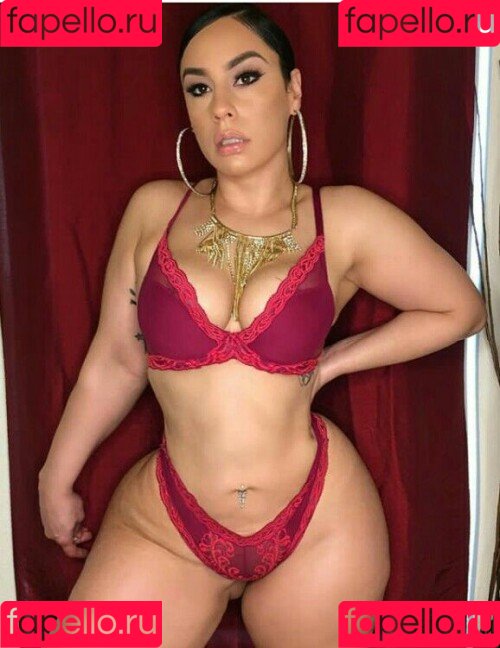 Selene Castle Onlyfans Photo Gallery 