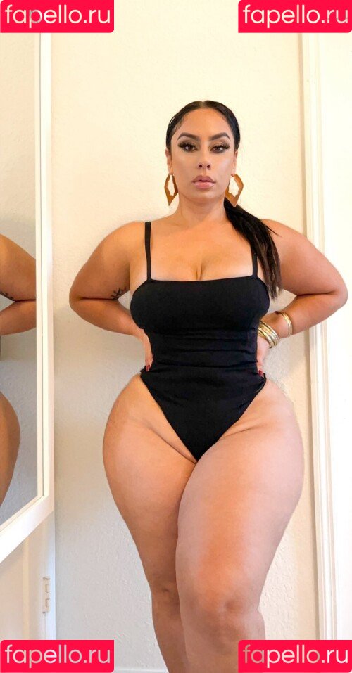 Selene Castle Onlyfans Photo Gallery 