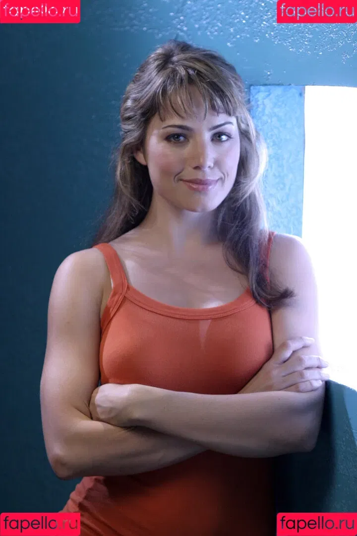 Erica Durance Onlyfans Photo Gallery 