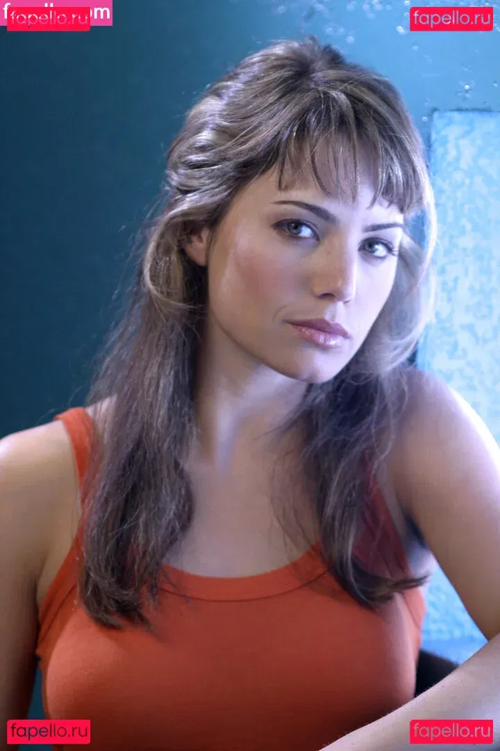 Erica Durance Onlyfans Photo Gallery 