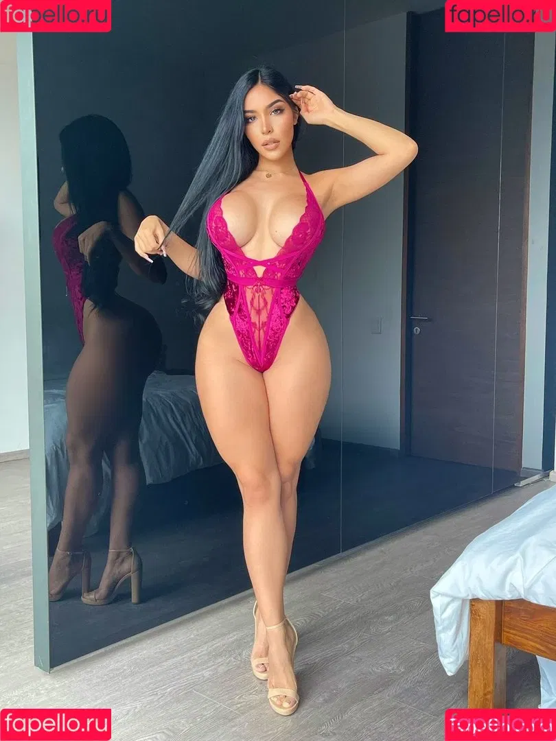Big Booty Queen Onlyfans Photo Gallery 