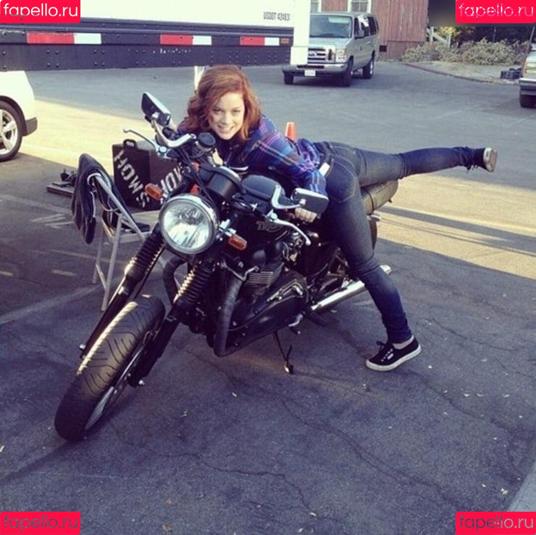 Jane Levy Onlyfans Photo Gallery 