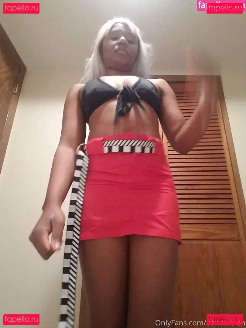 dancekwen Onlyfans Photo Gallery 
